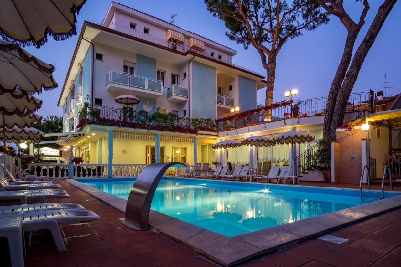 Hotel Villa Dei Fiori - Sul Mare Con Piscina Viserbella di Rimini Extérieur photo