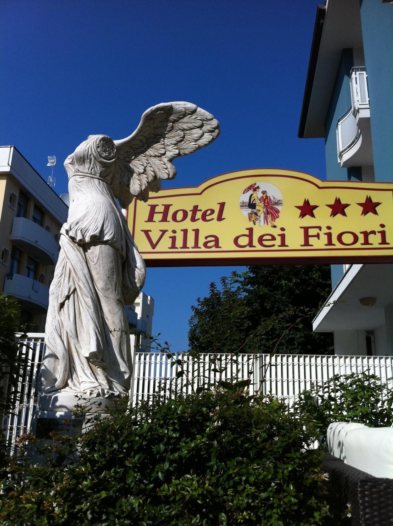 Hotel Villa Dei Fiori - Sul Mare Con Piscina Viserbella di Rimini Extérieur photo